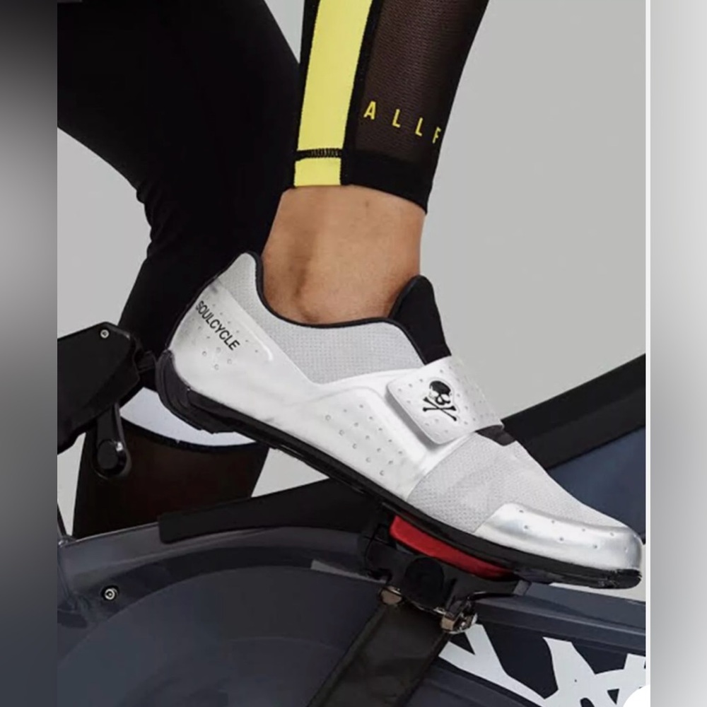 Pearl Izumi x SoulCycle Legend Cycling Shoe